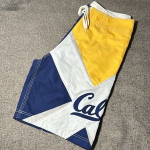 Cal Berkeley Campus Drive Board Shorts Men’s Sz L(33/34)